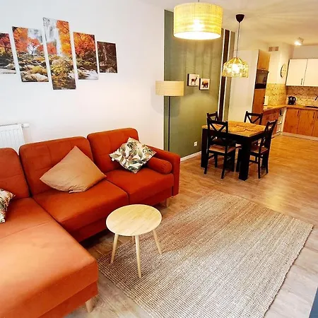 Nad Zlotym Potokiem 아파트 *